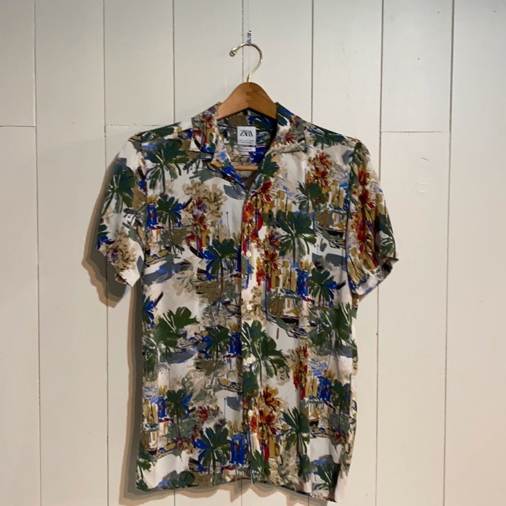 ZARA Men’s Small Relaxed Fit Camp Shirt
